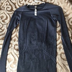 SOLD Swiftly tech long sleeves sz 4